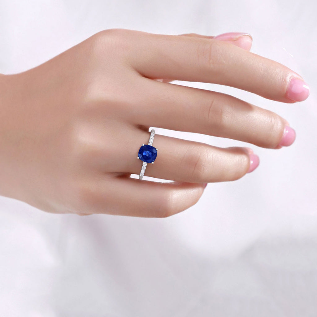 Blue Sapphire Ring With Diamonds 2.64 Carats 18K White Gold