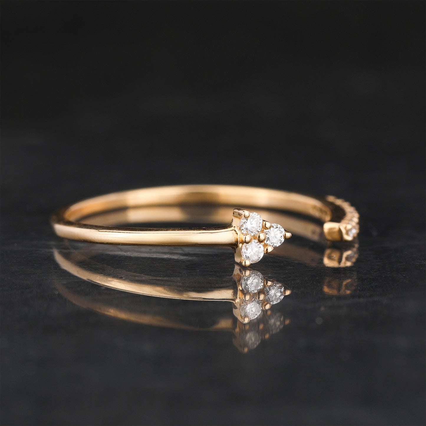 Diamond Arrow Ring 0.07 Carats 9K Yellow Gold