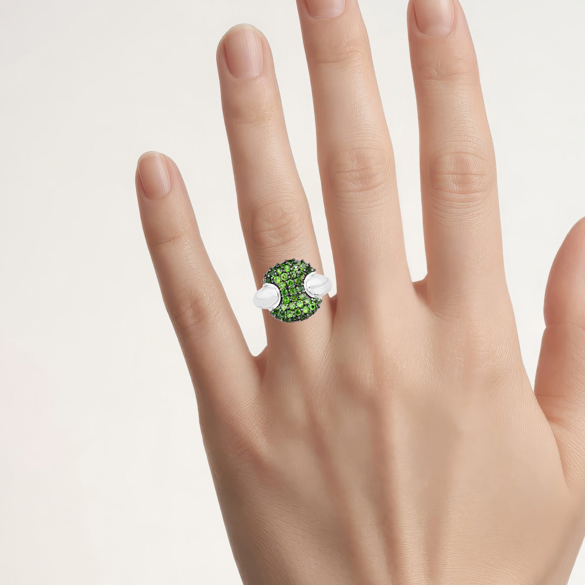 Chrome Diopside Ring 1.78 Carats Sterling Silver