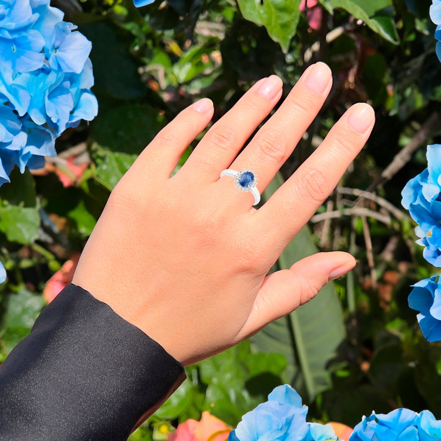 Natural Sapphire Ring With Diamonds 1.08 Carats 10K White Gold