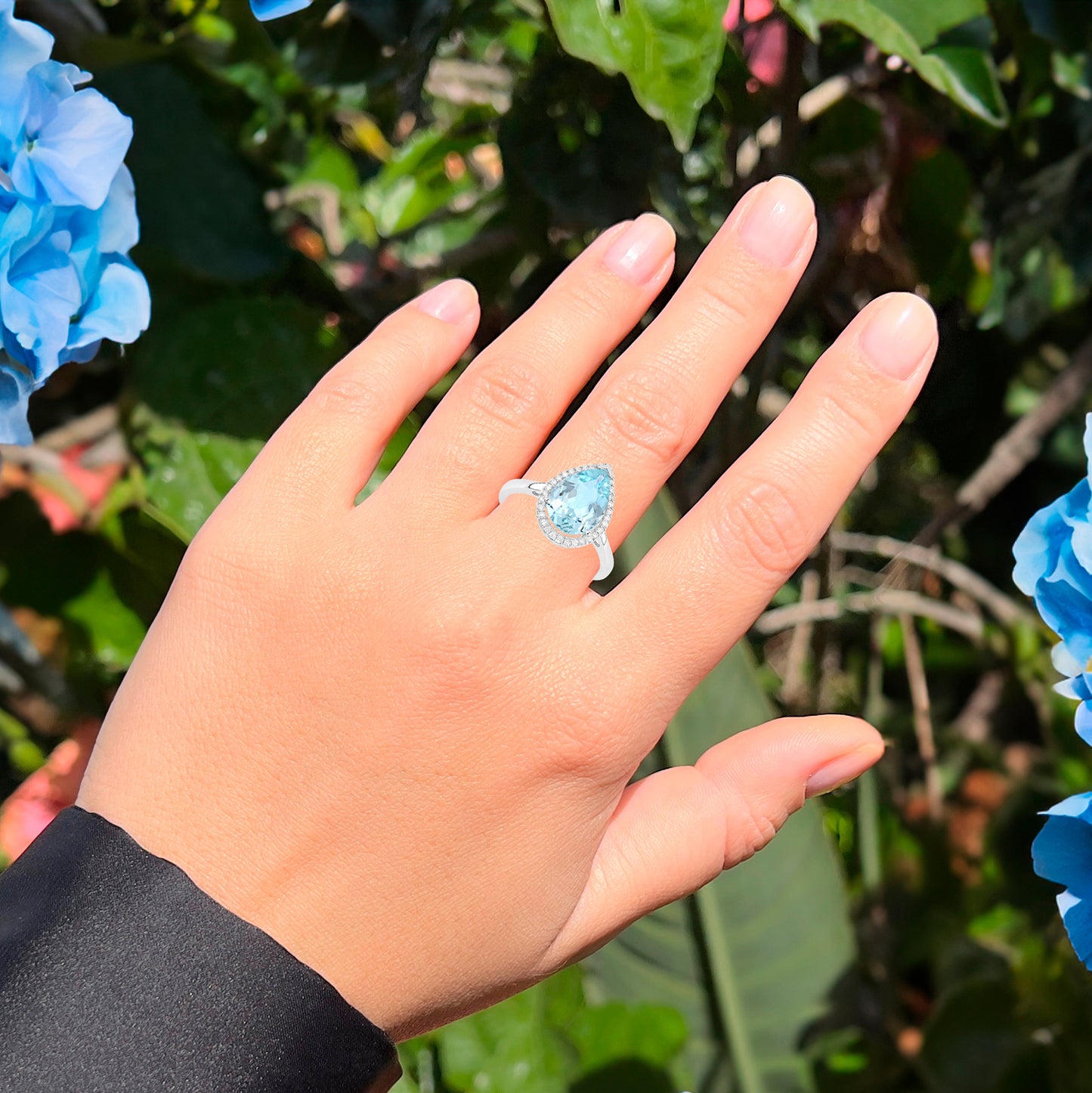 Aquamarine Cocktail Ring Diamond Halo 2.2 Carats Total 10K Gold