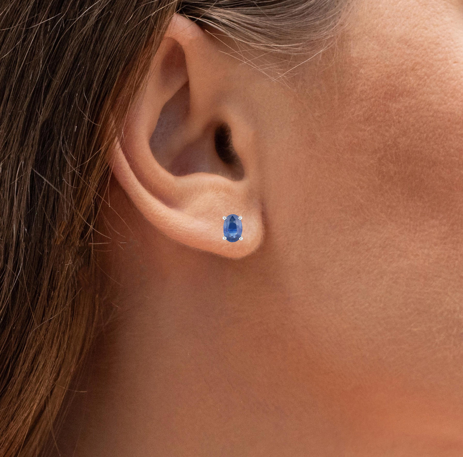 Blue Sapphire Stud Earrings 0.94 Carats 14K White Gold
