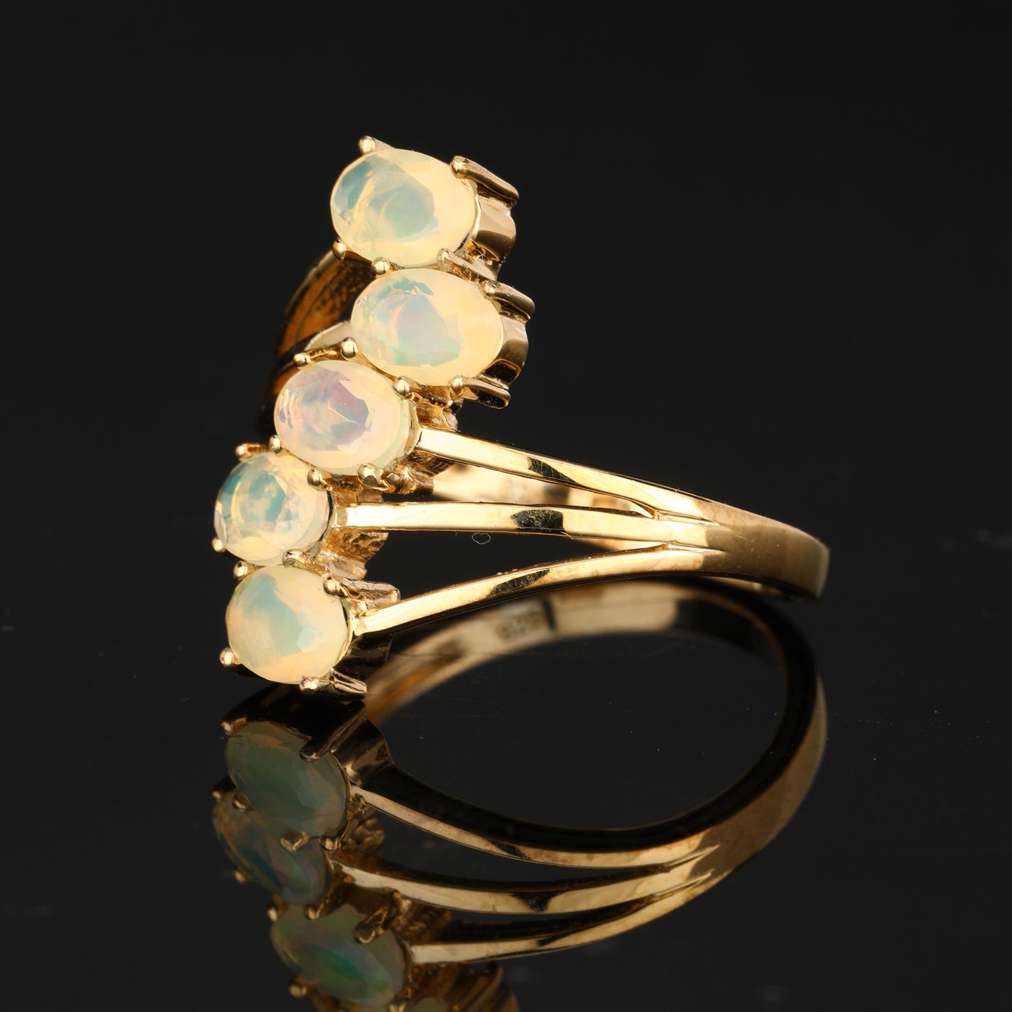 Natural Ethiopian Opal Ring 1.20 Carats Gold Plated Silver