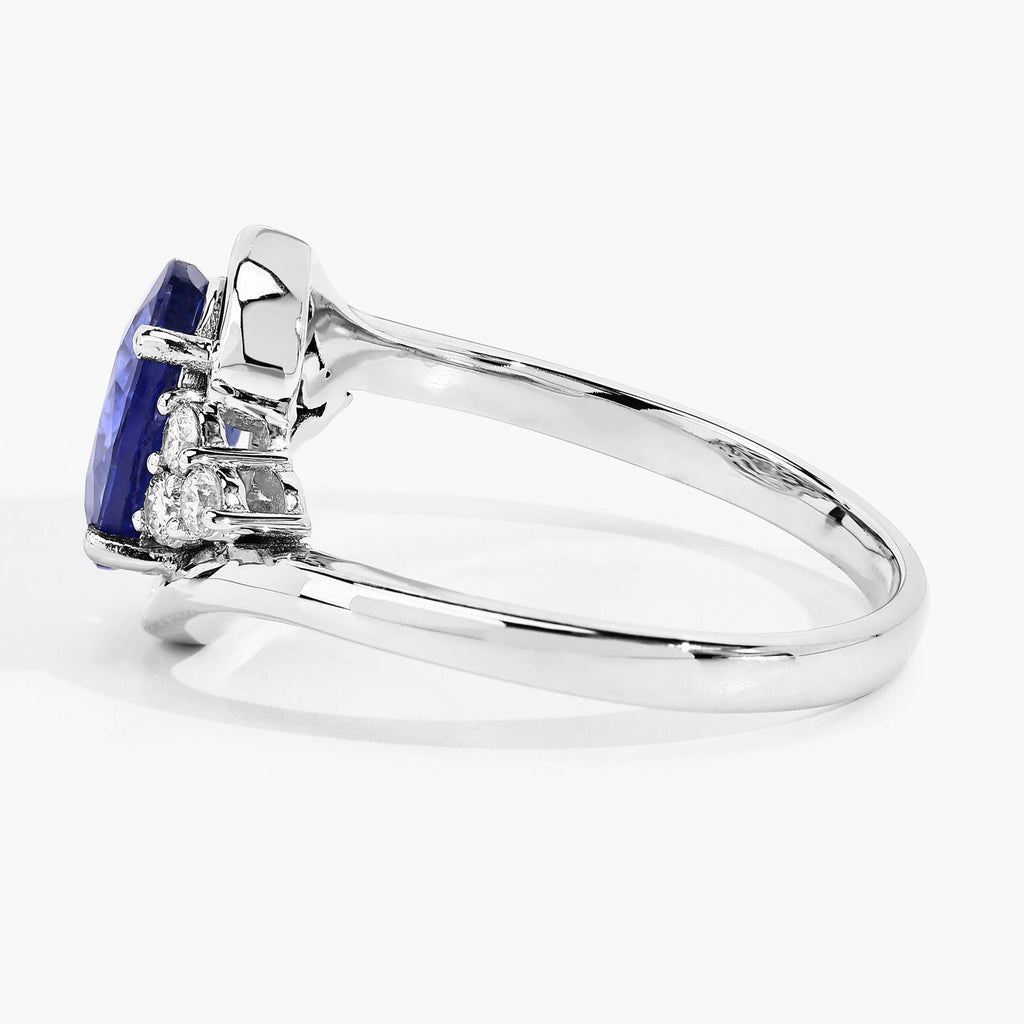 Blue Sapphire Ring With Diamonds 2.04 Carats 18K White Gold