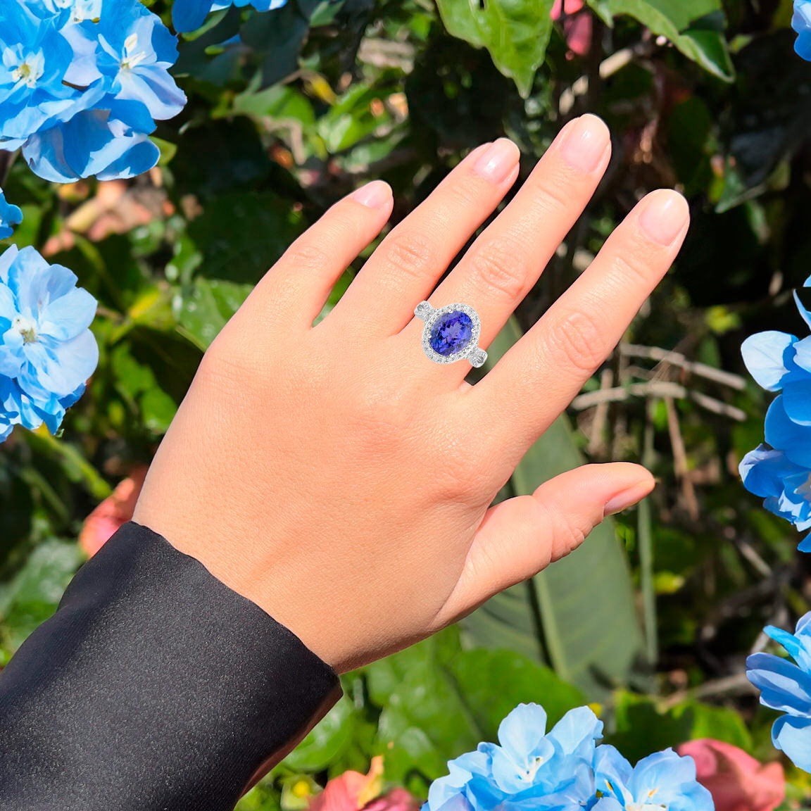 Tanzanite Ring Diamonds 4.1 Carats 14K White Gold