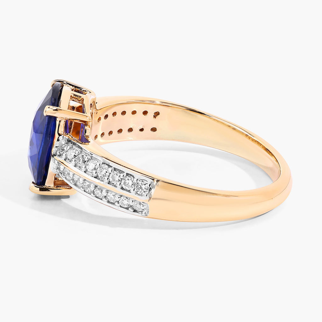 Blue Sapphire Ring With Diamonds 2.6 Carats 18K Yellow Gold