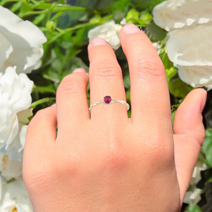 Natural Mozambique Ruby Ring 0.3 Carats 9K Yellow Gold