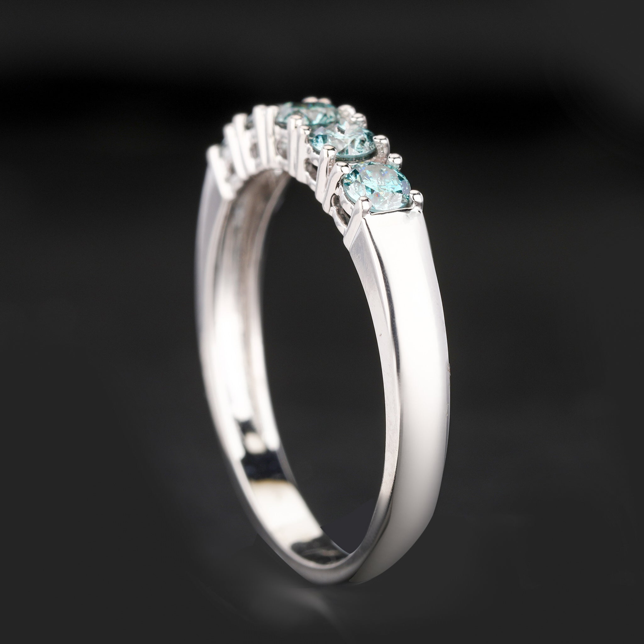 Blue Diamond Ring 0.5 Carats 9K White Gold