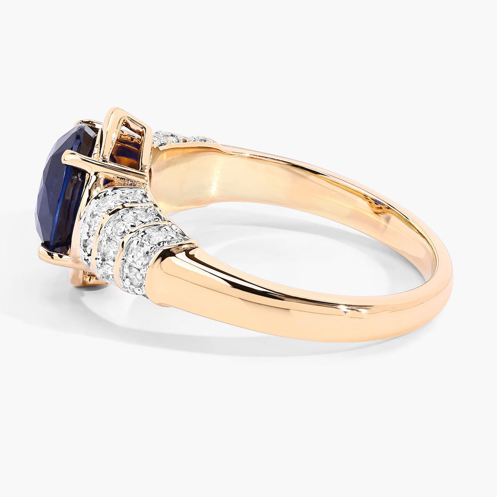 Blue Sapphire Ring With Diamonds 2.62 Carats 18K Yellow Gold