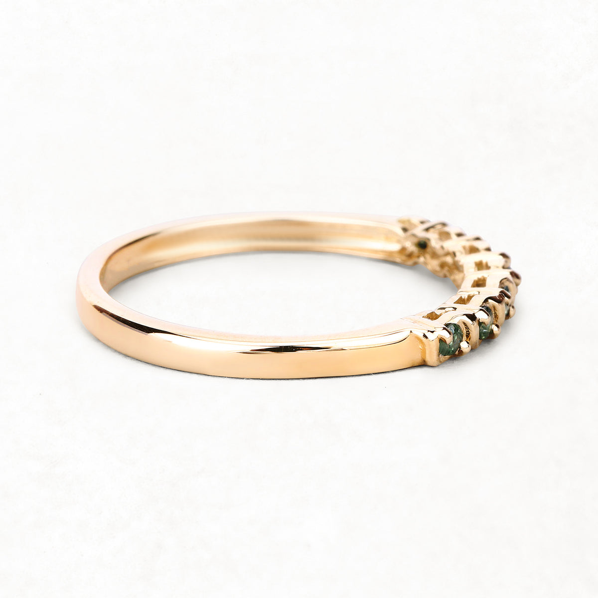 Green Diamond Ring 0.14 Carats 14K Yellow Gold