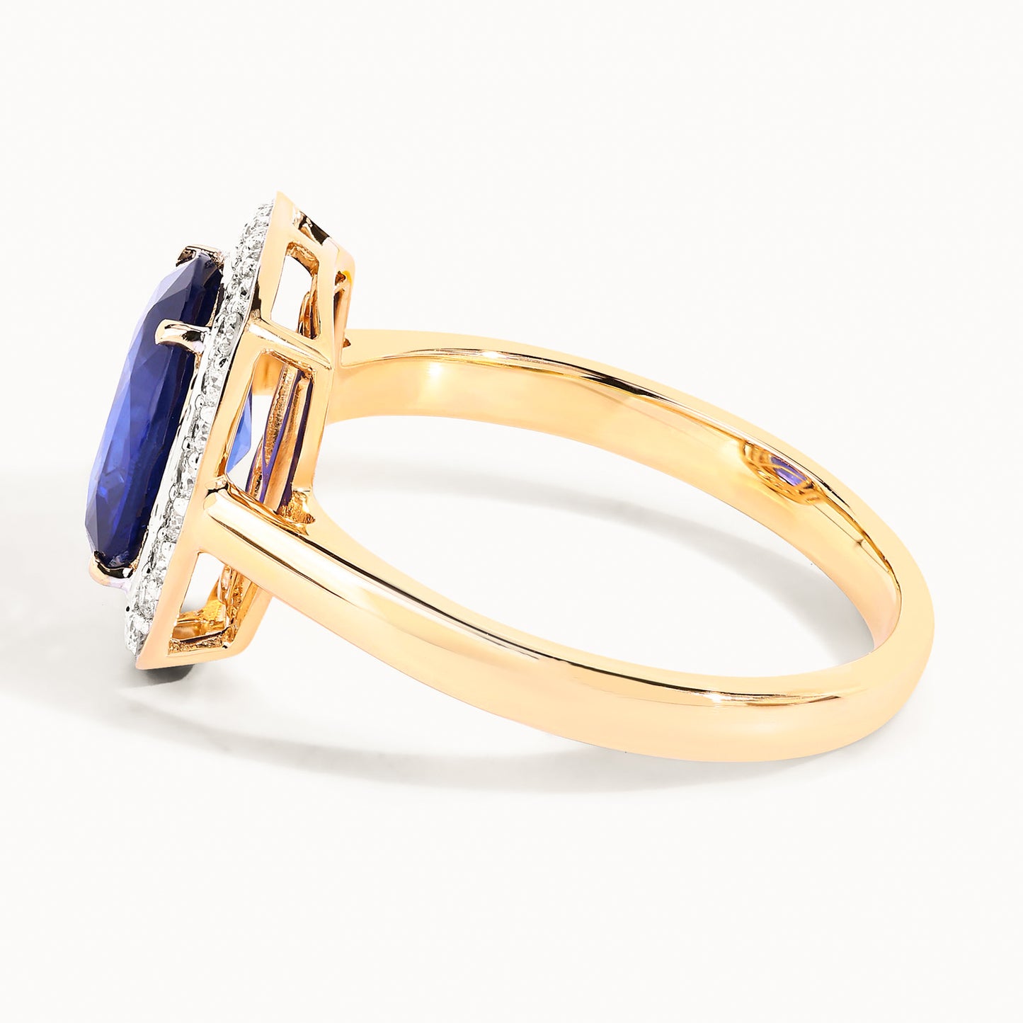 Blue Sapphire Ring With Diamonds 2.64 Carats 18K Yellow Gold