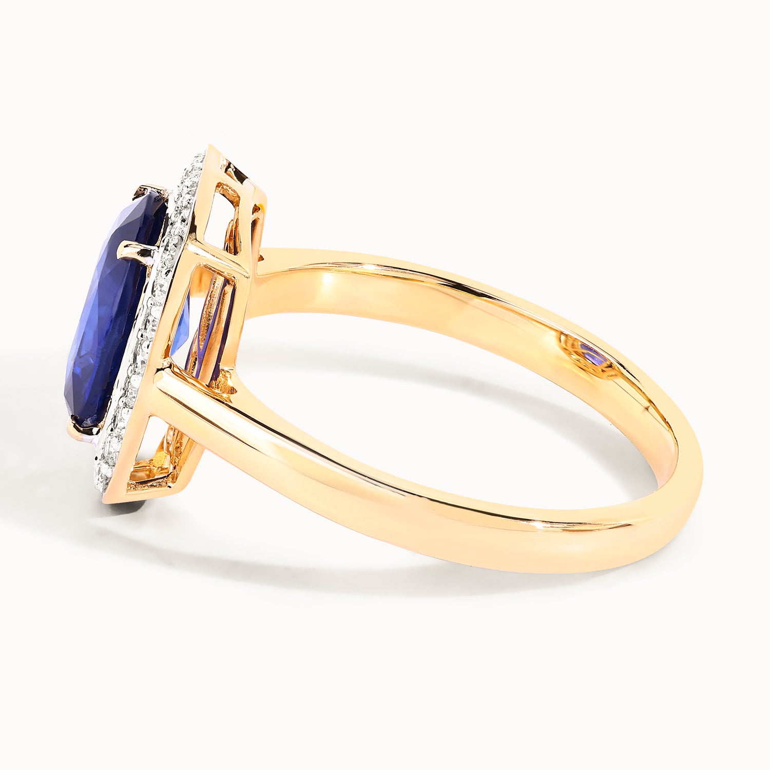 Blue Sapphire Ring With Diamonds 2.64 Carats 18K Yellow Gold