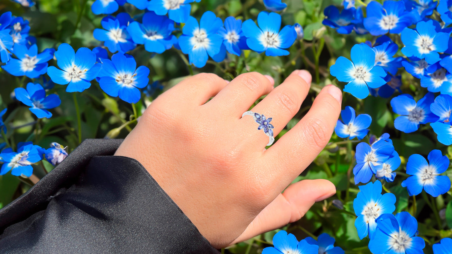 Tanzanite Flower Ring Diamond Setting 0.75 Carats 14K Gold