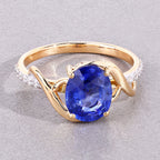 Blue Sapphire Ring With Diamonds 2.3 Carats 18K Yellow Gold