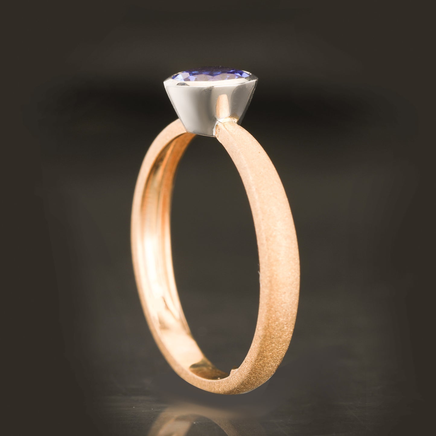 Natural Tanzanite Ring 0.95 Carats 9K Yellow Gold (Two-Tone)
