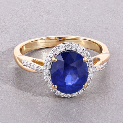 Blue Sapphire Ring With Diamonds 2.82 Carats 18K Yellow Gold