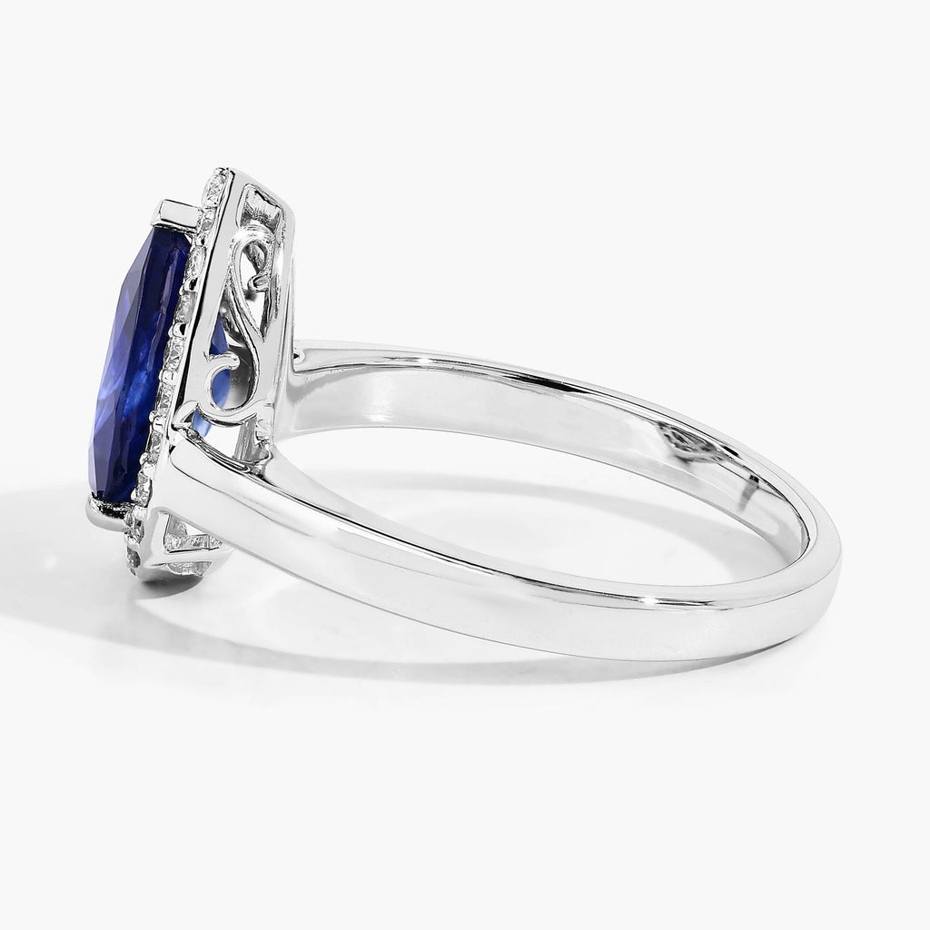 Blue Sapphire Ring With Diamonds 2.1 Carats 18K White Gold