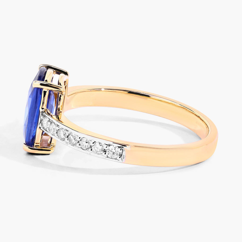 Blue Sapphire Ring With Diamonds 2.44 Carats 18K Yellow Gold