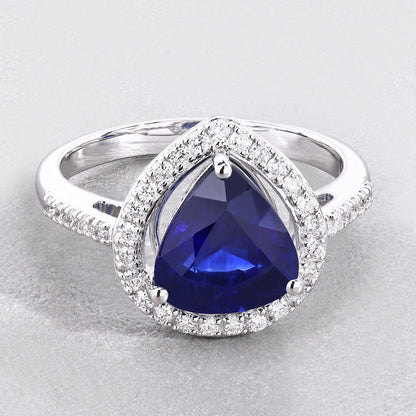 Blue Sapphire Ring With Diamonds 3.44 Carats 18K White Gold