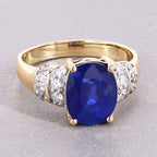 Blue Sapphire Ring With Diamonds 4.22 Carats 18K Yellow Gold