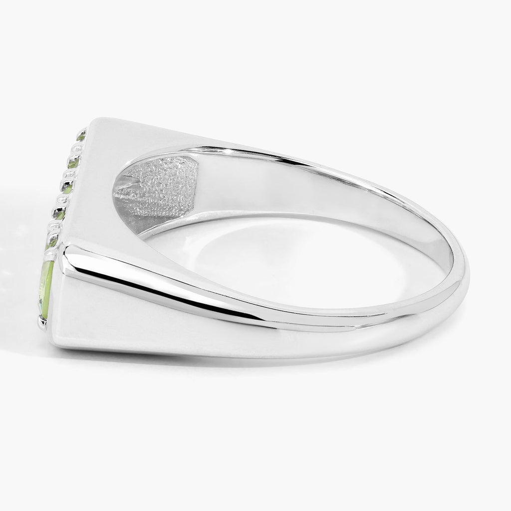 Peridot Ring 0.84 Carats Sterling Silver