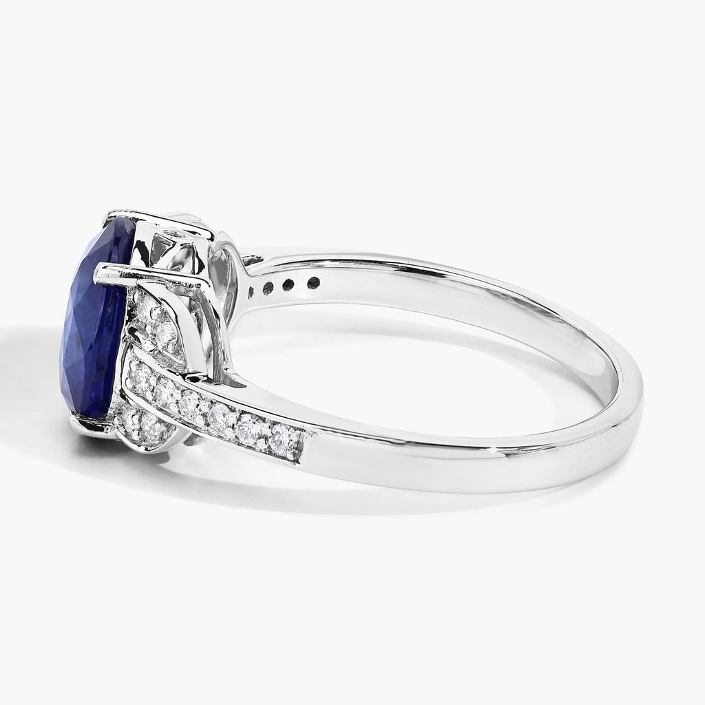 Blue Sapphire Ring With Diamonds 2.98 Carats 18K White Gold