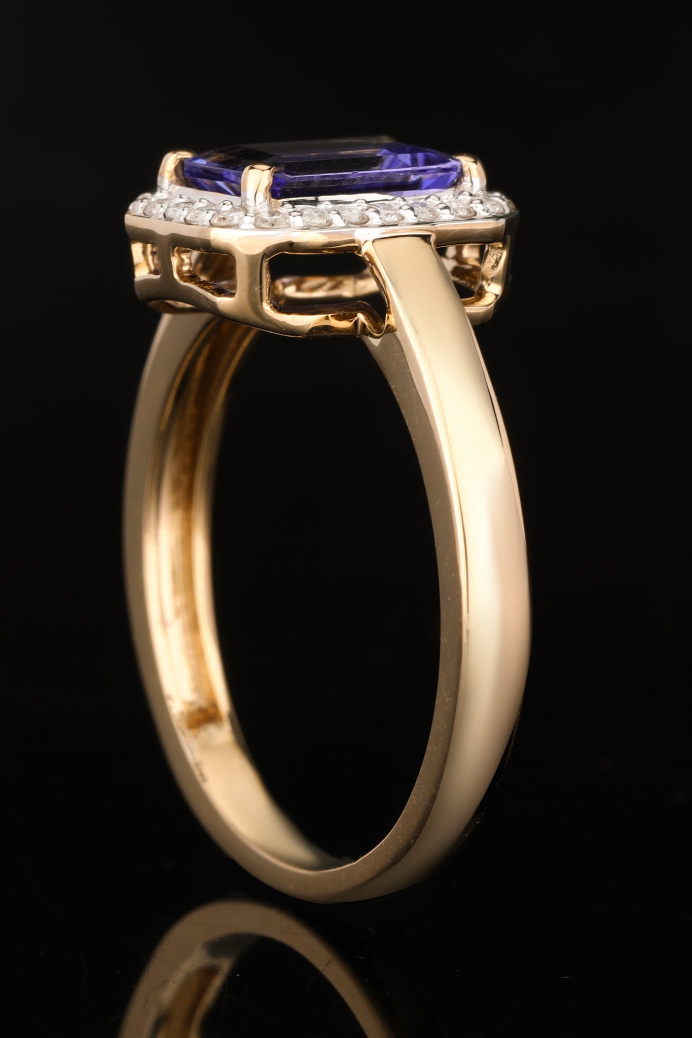 Natural Tanzanite Ring With Diamonds 1.64 Carats 9K Yellow Gold