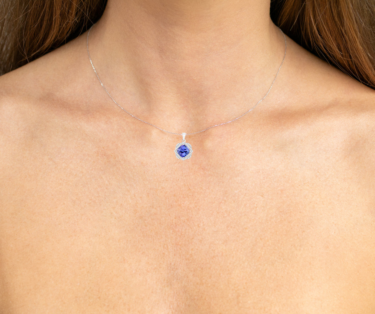 Tanzanite Pendant Necklace Diamonds 3.12 Carats 14K White Gold