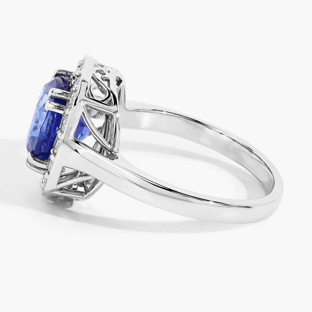 Blue Sapphire Ring With Diamonds 3.86 Carats 18K White Gold