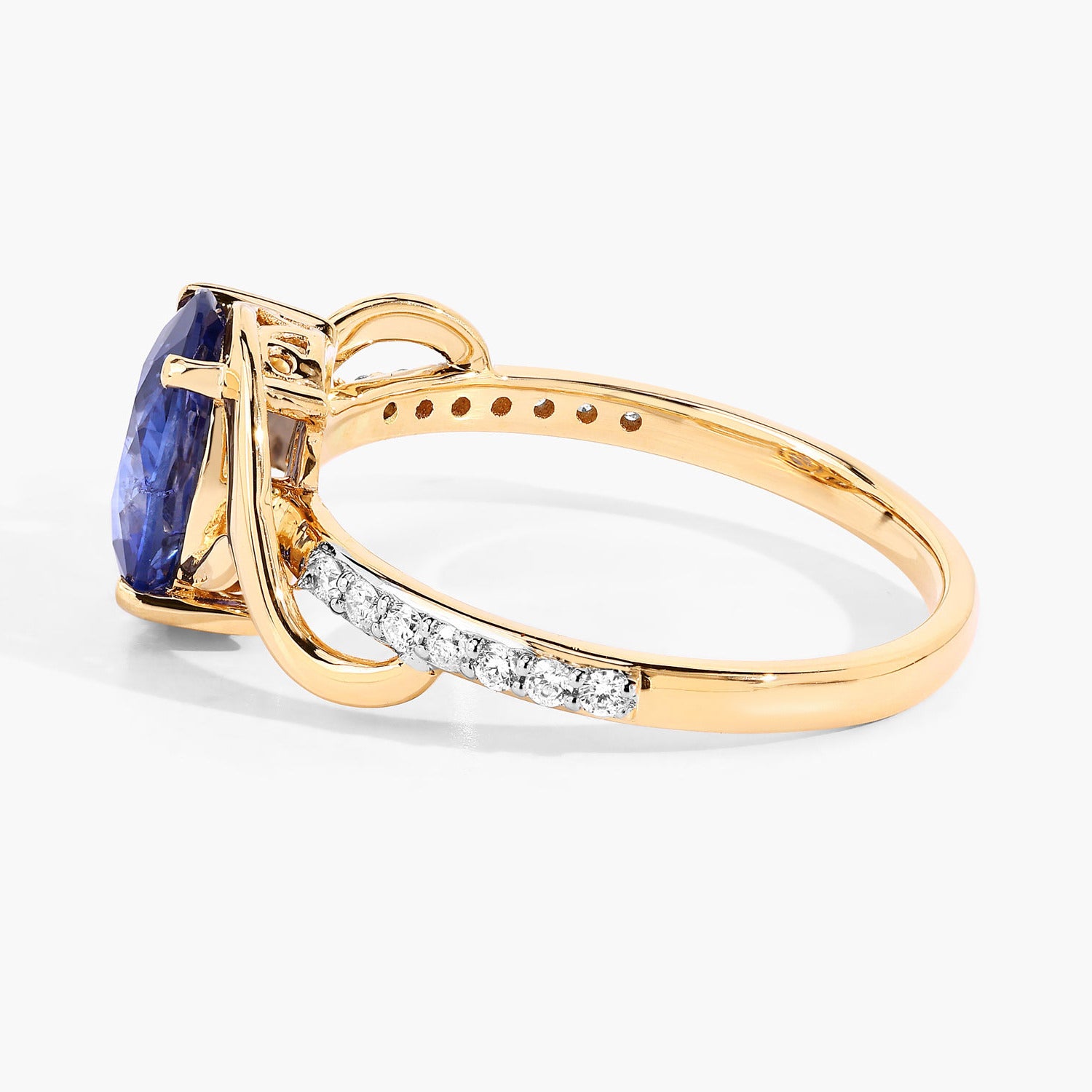 Blue Sapphire Ring With Diamonds 2.3 Carats 18K Yellow Gold