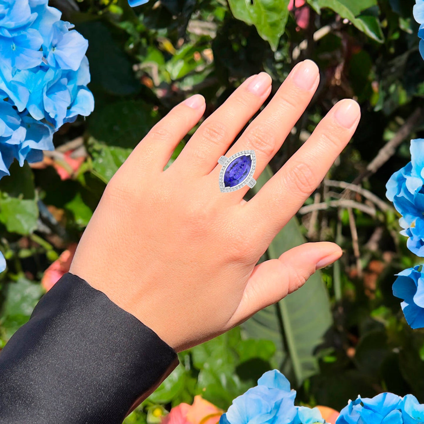 Tanzanite Ring Diamonds 5.55 Carats 14K White Gold