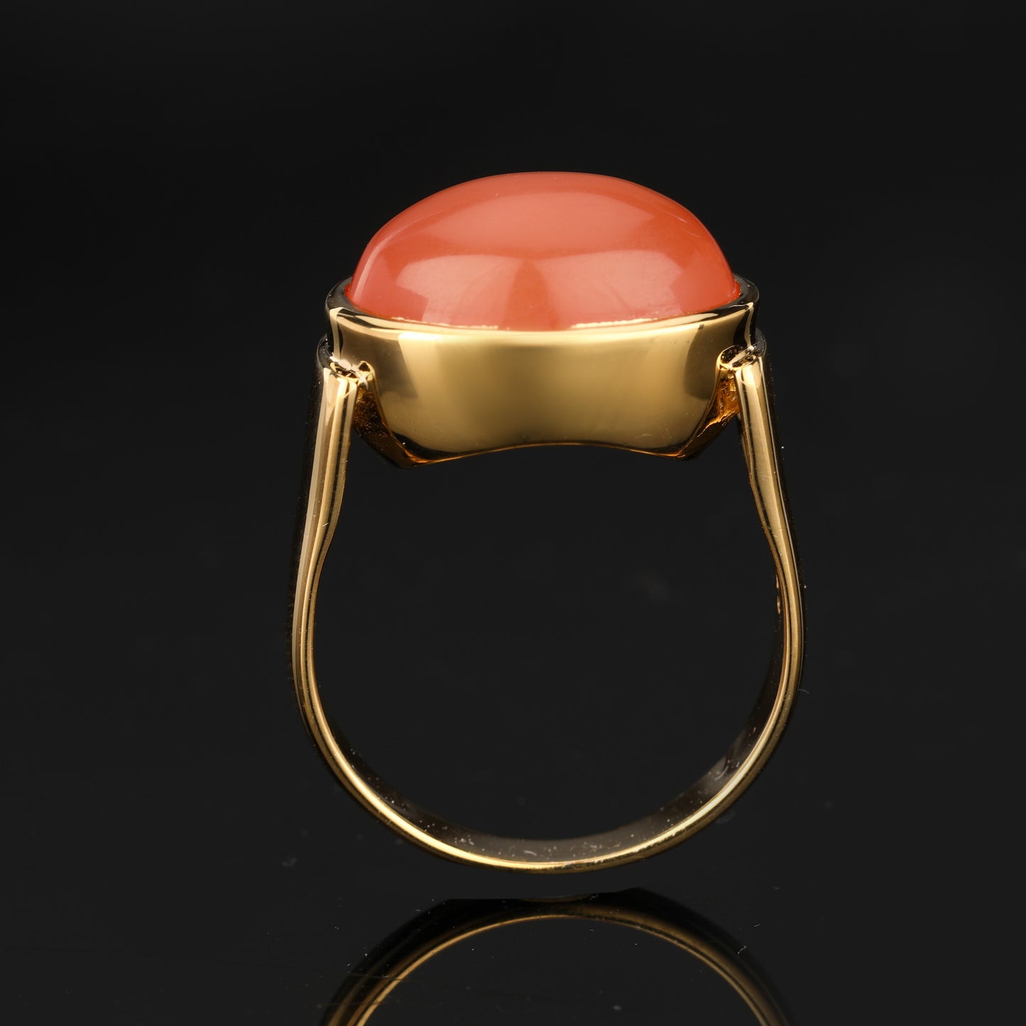 Peach Moonstone Ring 9.5 Carats Gold Plated Silver