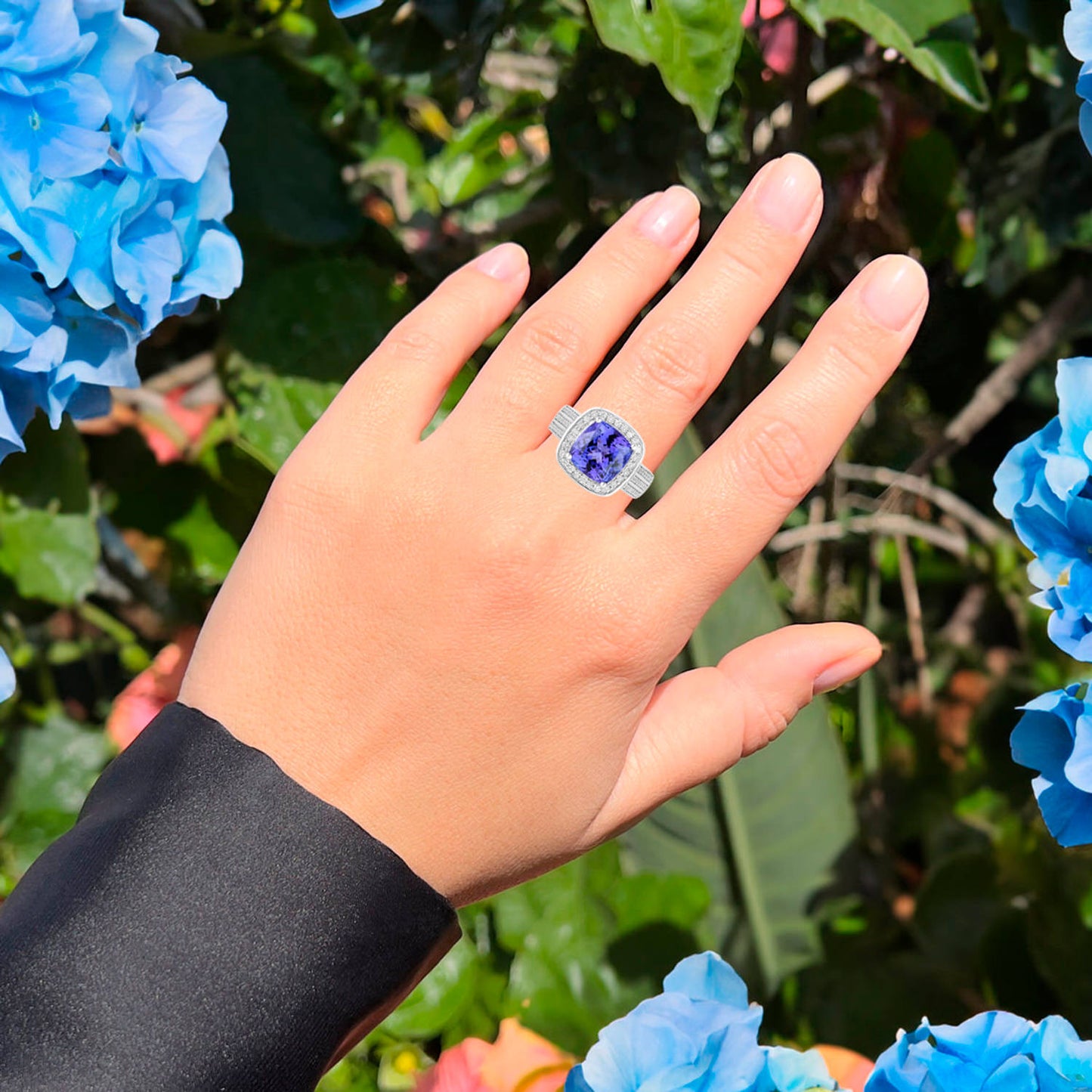 Tanzanite Ring Diamonds 5.58 Carats 14K White Gold