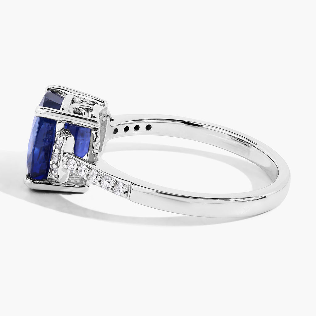 Blue Sapphire Ring With Diamonds 3.62 Carats 18K White Gold