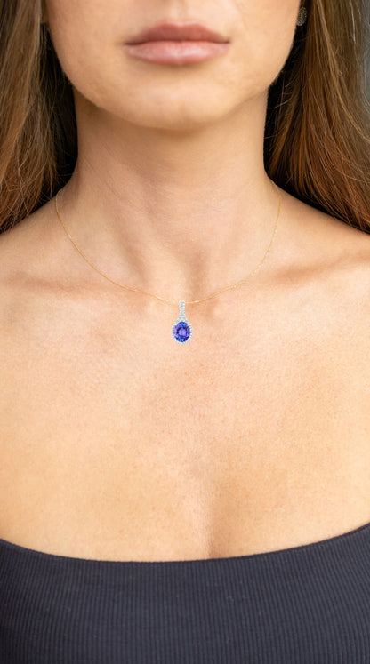Tanzanite Pendant Necklace Diamonds 3.73 Carats 14K Yellow Gold