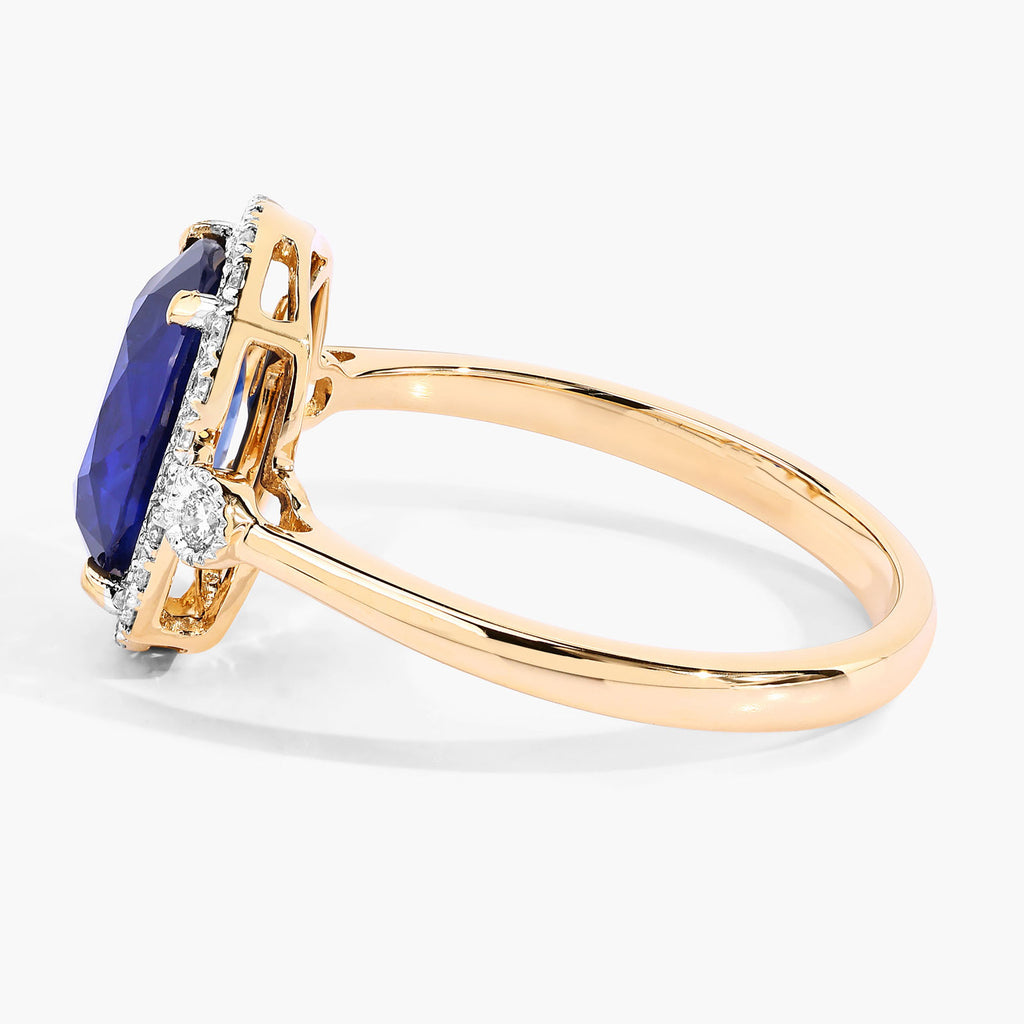 Blue Sapphire Ring With Diamonds 2.66 Carats 18K Yellow Gold