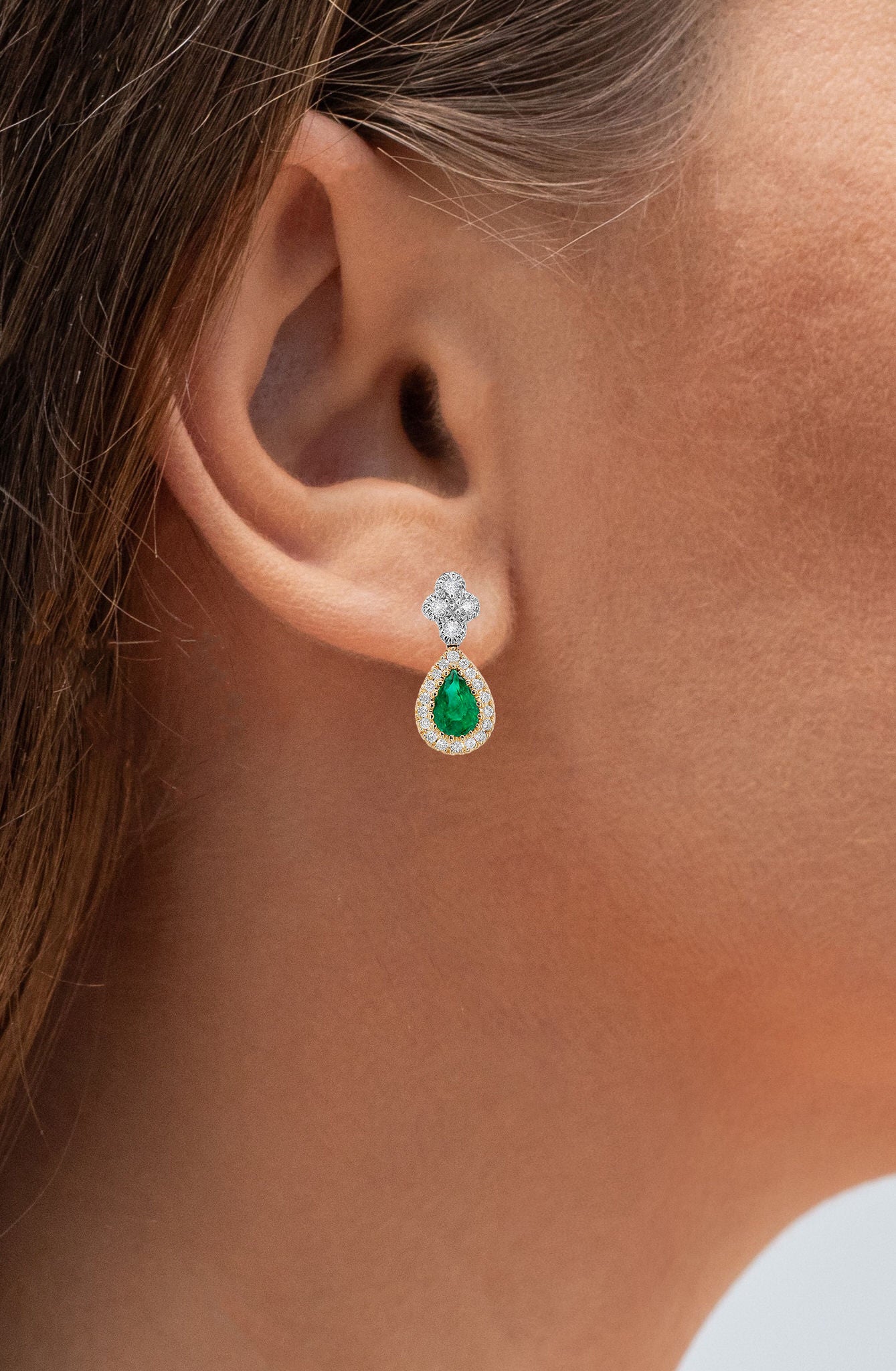 Emerald Dangle Earring  With Diamonds 1.18 Carats 18K Gold