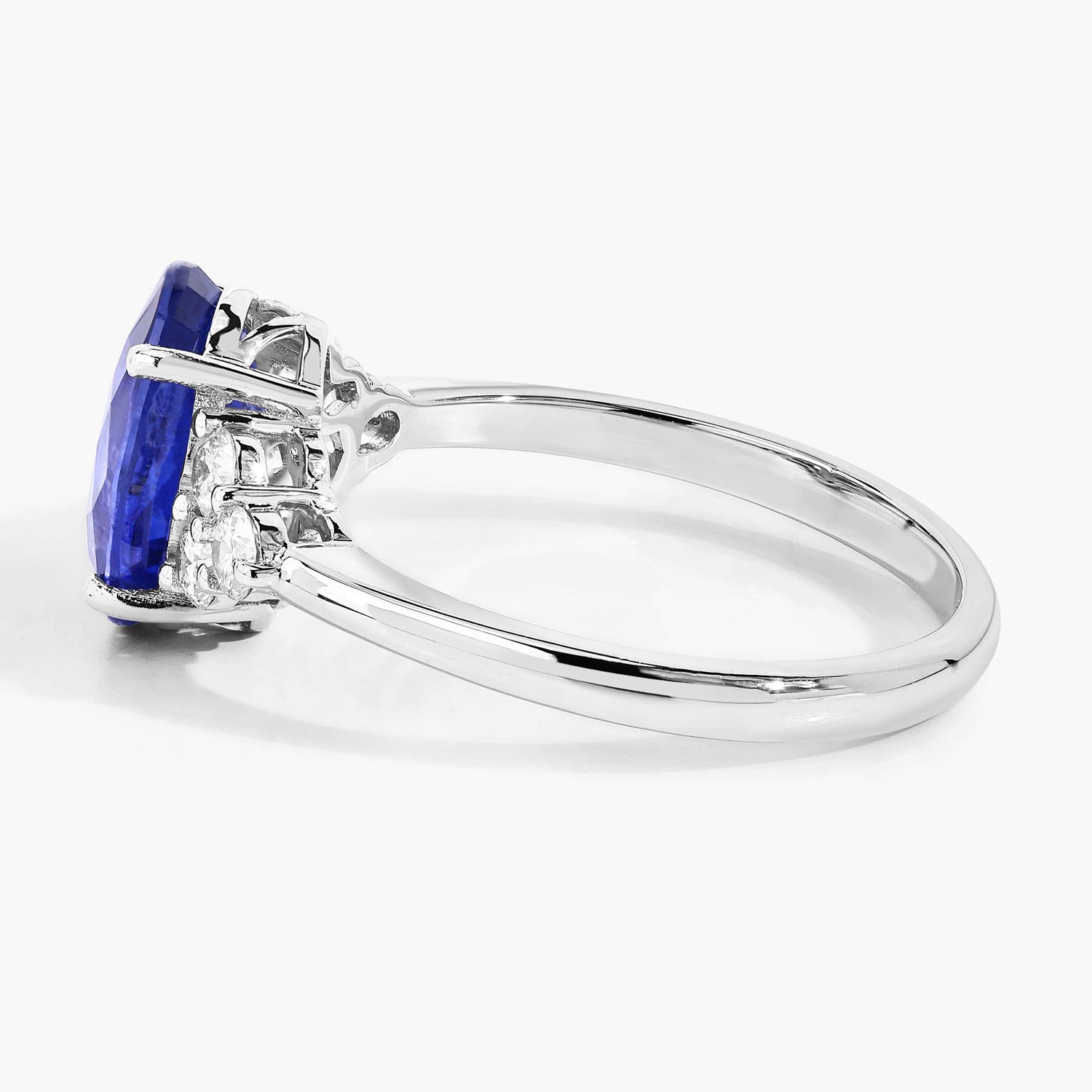 Blue Sapphire Ring With Diamonds 3.12 Carats 18K White Gold