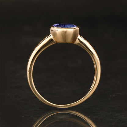 Natural Tanzanite Ring 1.7 Carats 9K Yellow Gold