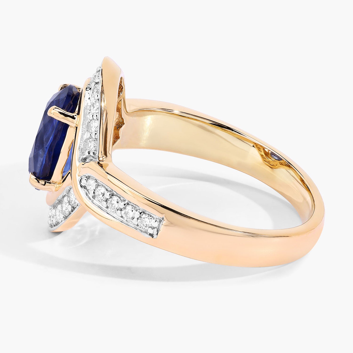 Blue Sapphire Ring With Diamonds 2.33 Carats 18K Yellow Gold