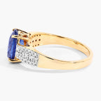 Blue Sapphire Ring With Diamonds 2.82 Carats 18K Yellow Gold
