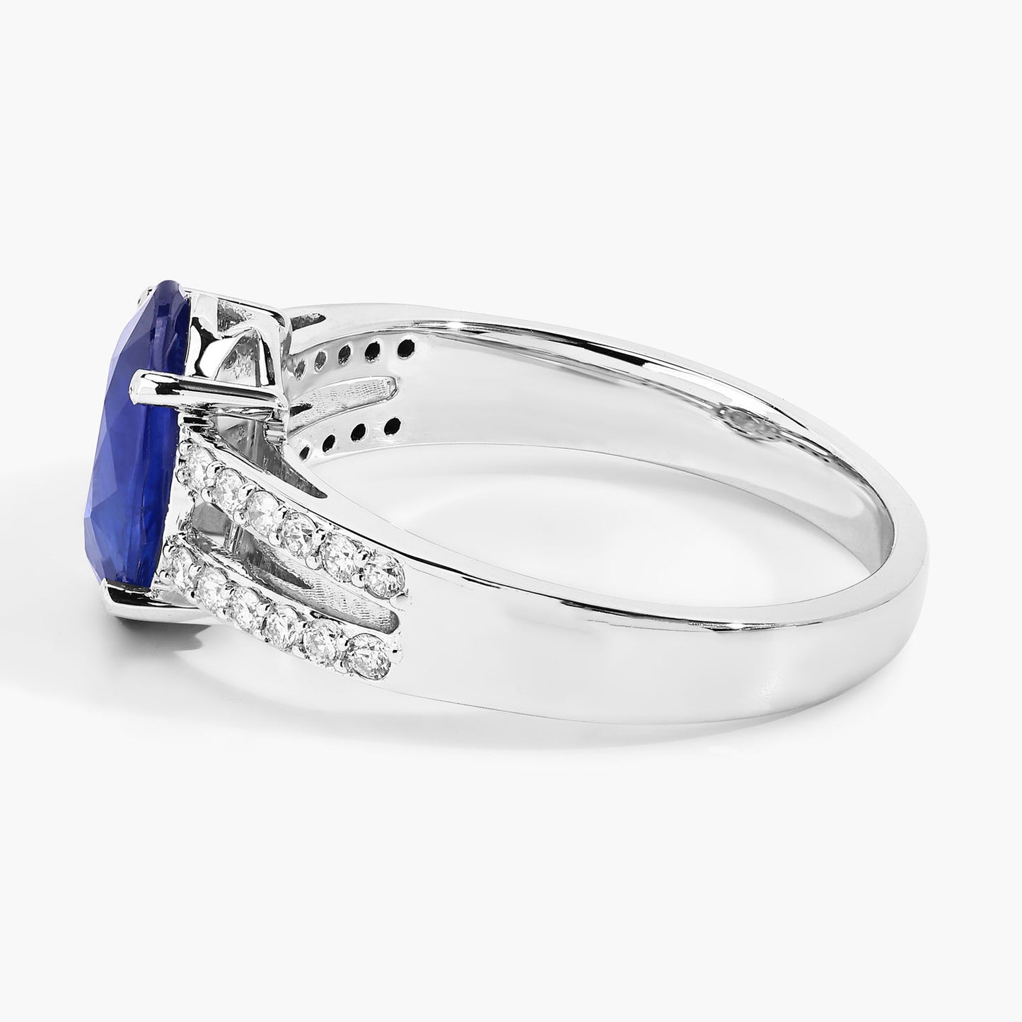 Blue Sapphire Ring With Diamonds 2.32 Carats 18K White Gold