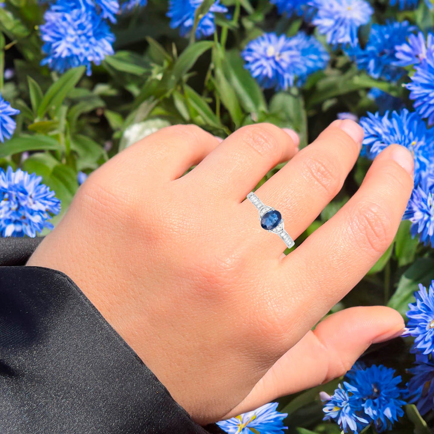 Blue Sapphire Ring Diamonds 1.04 Carats 10K White Gold