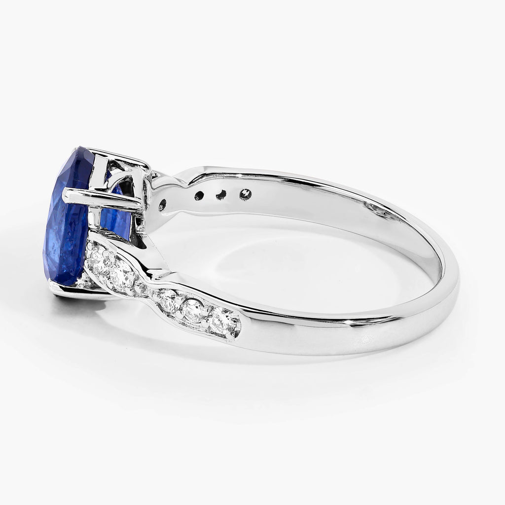 Blue Sapphire Ring With Diamonds 2.6 Carats 18K White Gold