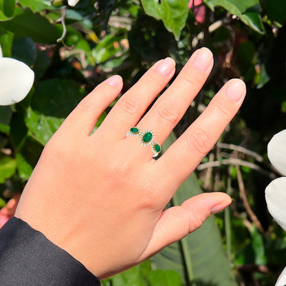 Emerald Ring With Diamonds 1.15 Carats 18K Gold