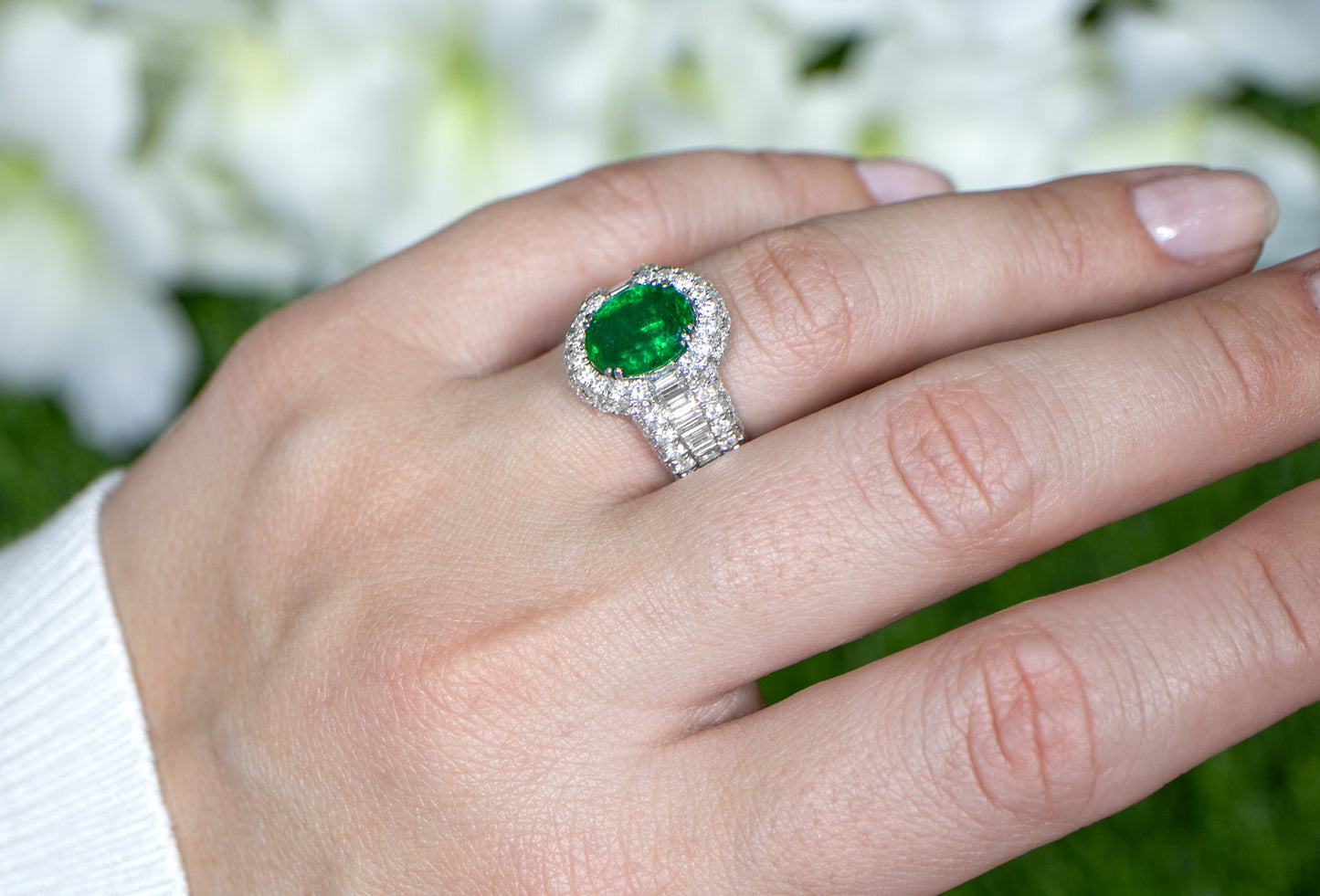 Oval Emerald Statement Ring With Diamond Setting 5.22 Carats 18K Gold