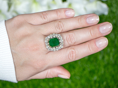 IDL Certified Emerald Ring With Pear Diamond Halo 8.15 Carats 18K Gold