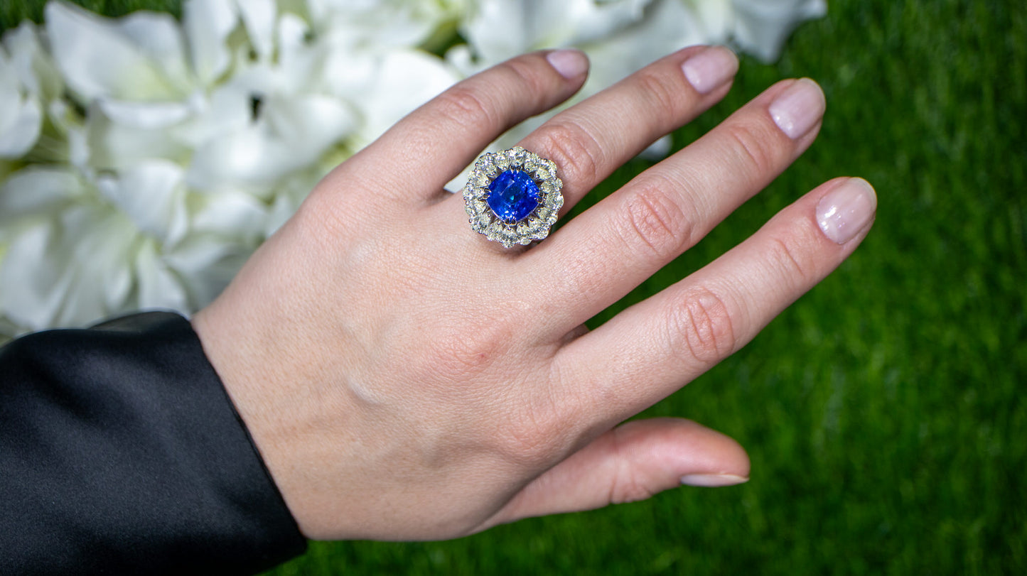 Important Blue Sapphire Ring With Pear Diamond Halo 9.85 Carats 18K Gold