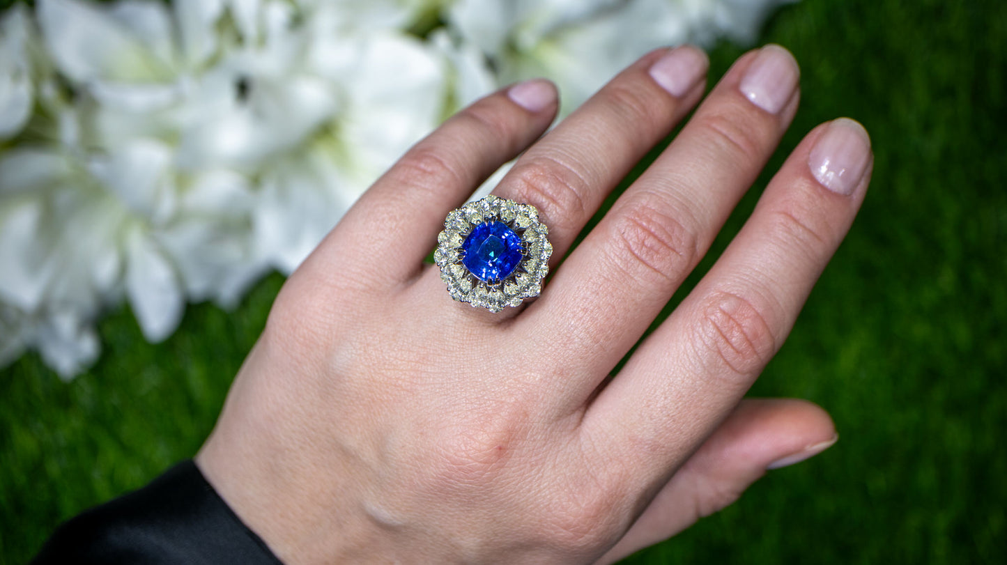 Important Blue Sapphire Ring With Pear Diamond Halo 9.85 Carats 18K Gold