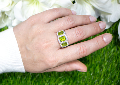 Peridot Three Stone Ring Diamond Setting 5.14 Carats 18K Gold